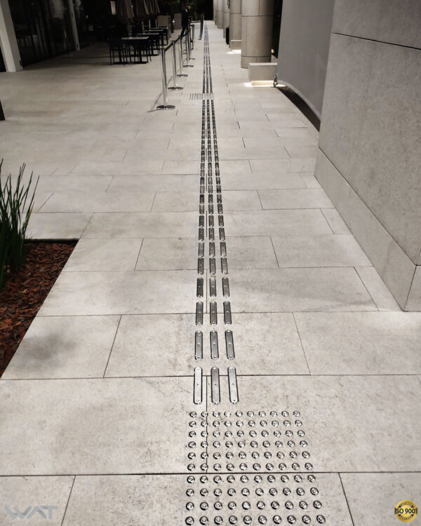 Piso Tátil Inox - Imagem 5