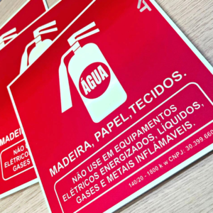 Sinalização de Equipamentos de Emergência